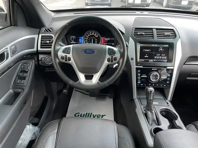 フォード エクスプローラー LTD エコブースト 埼玉県 2015(平27)年 8.1万km 黒 左ハンドル/本革シート/シートヒーター/エアーシート/パワーシート/バックカメラ/F・右サイドカメラ/社外フリップダウンモニター/クリアランスソナー/パワーバックドア/電動格納３列シート/キーレス