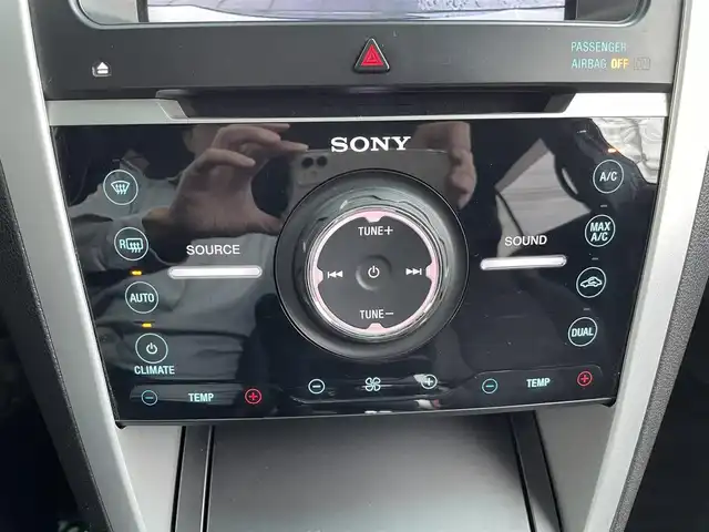 フォード エクスプローラー LTD エコブースト 埼玉県 2015(平27)年 8.1万km 黒 左ハンドル/本革シート/シートヒーター/エアーシート/パワーシート/バックカメラ/F・右サイドカメラ/社外フリップダウンモニター/クリアランスソナー/パワーバックドア/電動格納３列シート/キーレス