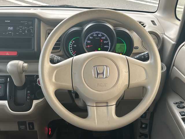 ホンダ Ｎ ＢＯＸ G 富山県 2015(平27)年 12.6万km スマートブラック ワンオーナー/４ＷＤ/純正ラジオ/型式：CX-154C/【ＣＤ/AUX】/前席シートヒーター/ＥＴＣ/純正フロアマット/プッシュスタート/スマートキー/両側スライドドア/取扱説明書/メンテナンスノート/保証書/オートエアコン