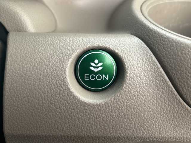 ホンダ Ｎ ＢＯＸ G 富山県 2015(平27)年 12.6万km スマートブラック ワンオーナー/４ＷＤ/純正ラジオ/型式：CX-154C/【ＣＤ/AUX】/前席シートヒーター/ＥＴＣ/純正フロアマット/プッシュスタート/スマートキー/両側スライドドア/取扱説明書/メンテナンスノート/保証書/オートエアコン