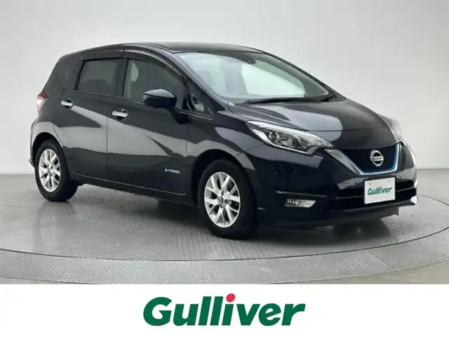日産 ノート e－パワー X 兵庫県 2019(令1)年 5.4万km スーパーブラック 社外メモリナビ　（ケンウッド）/（CD、DVD、SD、BT、フルセグ）/アラウンドビューモニター/コーナーセンサー/インテリジェントルームミラー/エマージェンシーブレーキ/LKA/ETC/LEDヘッドライト/LEDフォグランプ/純正15インチAW/スペアキー×１
