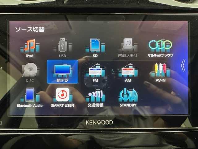 日産 ノート e－パワー X 兵庫県 2019(令1)年 5.4万km スーパーブラック 社外メモリナビ　（ケンウッド）/（CD、DVD、SD、BT、フルセグ）/アラウンドビューモニター/コーナーセンサー/インテリジェントルームミラー/エマージェンシーブレーキ/LKA/ETC/LEDヘッドライト/LEDフォグランプ/純正15インチAW/スペアキー×１