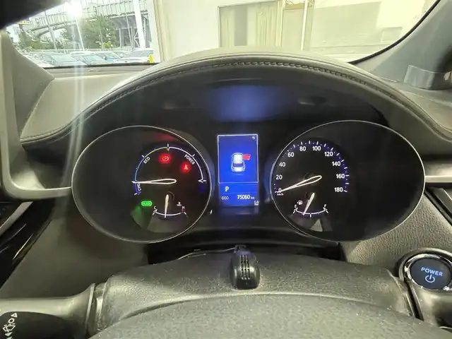 トヨタ Ｃ－ＨＲ S LEDエディション 千葉県 2017(平29)年 7.5万km ブラックマイカ 純正ナビ(フルセグ/AM/FM/BT)/前方ドライブレコーダー/レーダークルーズコントロール/横滑り防止機能/車線逸脱警報/オートハイビーム/LEDヘッドライト/車両接近通報機能/バックカメラ/EVモード/ステアリングリモコン/ブレーキホールド/純正フロアマット/ドアバイザー/ハンズフリー/電動格納ミラー