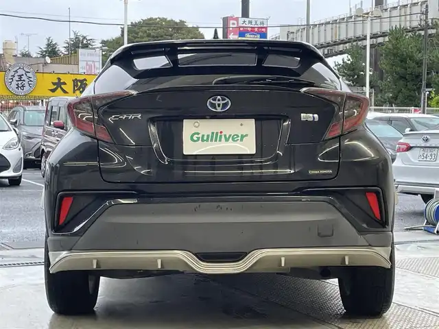 トヨタ Ｃ－ＨＲ S LEDエディション 千葉県 2017(平29)年 7.5万km ブラックマイカ 純正ナビ(フルセグ/AM/FM/BT)/前方ドライブレコーダー/レーダークルーズコントロール/横滑り防止機能/車線逸脱警報/オートハイビーム/LEDヘッドライト/車両接近通報機能/バックカメラ/EVモード/ステアリングリモコン/ブレーキホールド/純正フロアマット/ドアバイザー/ハンズフリー/電動格納ミラー