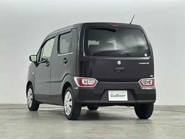 スズキ ワゴンＲ FX 福島県 2024(令6)年 1.8万km アーバンブラウンパールメタリック スズキセーフティサポート/・衝突被害軽減ブレーキ/・誤発進抑制機能/・後方誤発進抑制機能/・低速時ブレーキサポート/・車線逸脱警報機能/・車線逸脱抑制機能/・ふらつき警報機能/・先行車発進お知らせ機能/・標識認識機能/純正オーディオ/・CD/AM・FM/AUX//プッシュスタート/・スマートキー/D席シートヒーター/LEDライト/・オートライト/・ヘッドライトリベライザー/純正フロアマット/ドアバイザー
