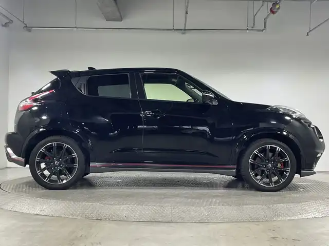 日産 ジューク ニスモ RS 神奈川県 2019(平31)年 2.9万km スーパーブラック 4WD/純正7型SDナビゲーション【MM318D-W】/フルセグ　CD DVD　AUX Bluetooth/アラウンドビューモニター/RECAROシート【革/アルカンターラ】/革巻きステアリング/ステアリングスイッチ/パドルシフト/純正前方ドライブレコーダー/純正ビルトインETC/プッシュスタート/インテリジェントキー/ニスモエアロ【フロント/サイド/リアアンダー】/純正リアスポイラー/LEDヘッドランプ/オートライト/純正18インチインチアルミホイール/電格ウインカーミラー