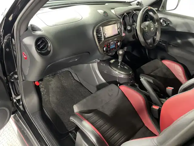 日産 ジューク ニスモ RS 神奈川県 2019(平31)年 2.9万km スーパーブラック 4WD/純正7型SDナビゲーション【MM318D-W】/フルセグ　CD DVD　AUX Bluetooth/アラウンドビューモニター/RECAROシート【革/アルカンターラ】/革巻きステアリング/ステアリングスイッチ/パドルシフト/純正前方ドライブレコーダー/純正ビルトインETC/プッシュスタート/インテリジェントキー/ニスモエアロ【フロント/サイド/リアアンダー】/純正リアスポイラー/LEDヘッドランプ/オートライト/純正18インチインチアルミホイール/電格ウインカーミラー