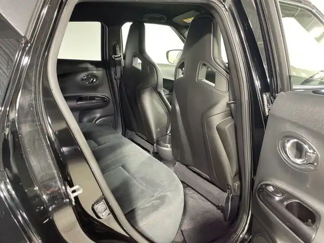 日産 ジューク ニスモ RS 神奈川県 2019(平31)年 2.9万km スーパーブラック 4WD/純正7型SDナビゲーション【MM318D-W】/フルセグ　CD DVD　AUX Bluetooth/アラウンドビューモニター/RECAROシート【革/アルカンターラ】/革巻きステアリング/ステアリングスイッチ/パドルシフト/純正前方ドライブレコーダー/純正ビルトインETC/プッシュスタート/インテリジェントキー/ニスモエアロ【フロント/サイド/リアアンダー】/純正リアスポイラー/LEDヘッドランプ/オートライト/純正18インチインチアルミホイール/電格ウインカーミラー