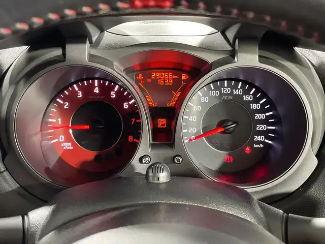 日産 ジューク ニスモ RS 神奈川県 2019(平31)年 2.9万km スーパーブラック 4WD/純正7型SDナビゲーション【MM318D-W】/フルセグ　CD DVD　AUX Bluetooth/アラウンドビューモニター/RECAROシート【革/アルカンターラ】/革巻きステアリング/ステアリングスイッチ/パドルシフト/純正前方ドライブレコーダー/純正ビルトインETC/プッシュスタート/インテリジェントキー/ニスモエアロ【フロント/サイド/リアアンダー】/純正リアスポイラー/LEDヘッドランプ/オートライト/純正18インチインチアルミホイール/電格ウインカーミラー
