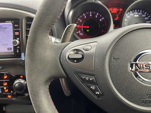 日産 ジューク ニスモ RS 栃木県 2019(平31)年 3万km スーパーブラック 4WD/ニスモエアロ/純正リアスポイラー/RECAROシート【革/アルカンターラ】/純正SDナビ【MM318D-W】/　フルセグ/CD/DVD/AUX/Bluetooth/アラウンドビューモニター/革巻きステアリング/ステアリングスイッチ/パドルシフト/純正前方ドライブレコーダー/純正ビルトインETC/プッシュスタート/LEDヘッドランプ/オートライト/純正18インチインチアルミホイール/電動格納ウインカーミラー/保証書/取扱説明書