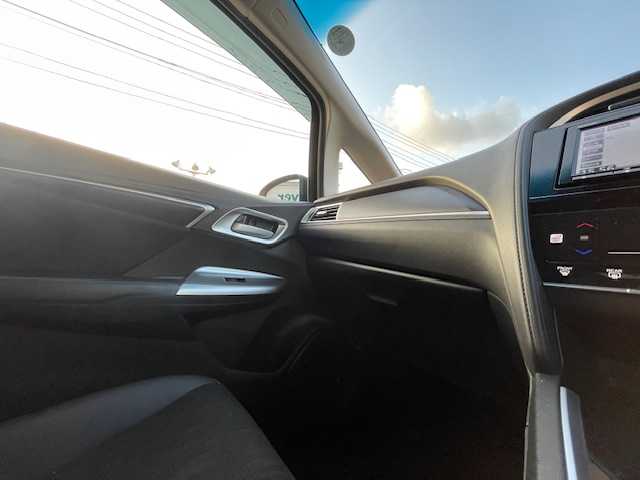 ホンダ シャトル ハイブリッド X ホンダセンシング 奈良県 2020(令2)年 1.3万km クリスタルブラックパール ●純正ナビ/(フルセグ/CD/DVD/Bluetooth/iPod)/(ギャザズ/VXM-204VFi)/●ハーフレザーシート/●前席シートヒーター/●バックカメラ/●アダプティブクルーズコントロール/●衝突被害軽減システム/●レーンキープアシストシステム/●LEDヘッドライト＆フォグランプ/●オートライト/●革巻きステアリング/●ステアリングスイッチ/●ETC/●前後ドライブレコーダー/●パドルシフト/●電動格納ウィンカーミラー/●スマートキー/●プッシュスタート/●ドアバイザー/●純正ホイールカバー/●純正フロアマット/●ダブル＋サイド＋カーテンSRS＋ABS/●車両取扱説明書/●ナビ取扱説明書