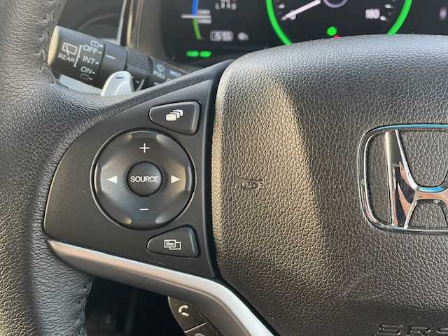 ホンダ シャトル ハイブリッド X ホンダセンシング 奈良県 2020(令2)年 1.3万km クリスタルブラックパール ●純正ナビ/(フルセグ/CD/DVD/Bluetooth/iPod)/(ギャザズ/VXM-204VFi)/●ハーフレザーシート/●前席シートヒーター/●バックカメラ/●アダプティブクルーズコントロール/●衝突被害軽減システム/●レーンキープアシストシステム/●LEDヘッドライト＆フォグランプ/●オートライト/●革巻きステアリング/●ステアリングスイッチ/●ETC/●前後ドライブレコーダー/●パドルシフト/●電動格納ウィンカーミラー/●スマートキー/●プッシュスタート/●ドアバイザー/●純正ホイールカバー/●純正フロアマット/●ダブル＋サイド＋カーテンSRS＋ABS/●車両取扱説明書/●ナビ取扱説明書