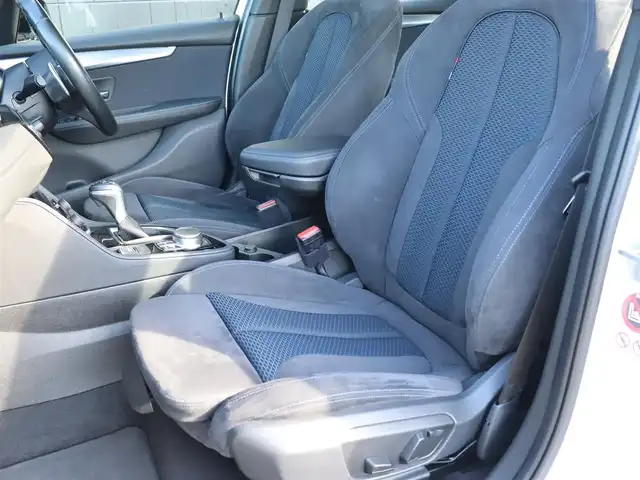 ＢＭＷ ２２５ｉ xDrive Aツアラー Mスポーツ 宮城県 2018(平30)年 2.4万km アルピンホワイトⅢ 純正ナビ/・ＣＤ・ＤＶＤ・ＢＴ・ＵＳＢ・ＡＵＸ/インテリジェントセーフティ/左右パワーシート/・Ｄ席メモリー機能付き/シートヒーター/パワーテールゲート/コンフォートアクセス/バックカメラ/前後コーナーセンサー/パーキングアシスト/パドルシフト/ミラー一体型ＥＴＣ/ＬＥＤヘッドライト/デュアルオートエアコン/オートライト/純正１８インチＡＷ/純正フロアマット