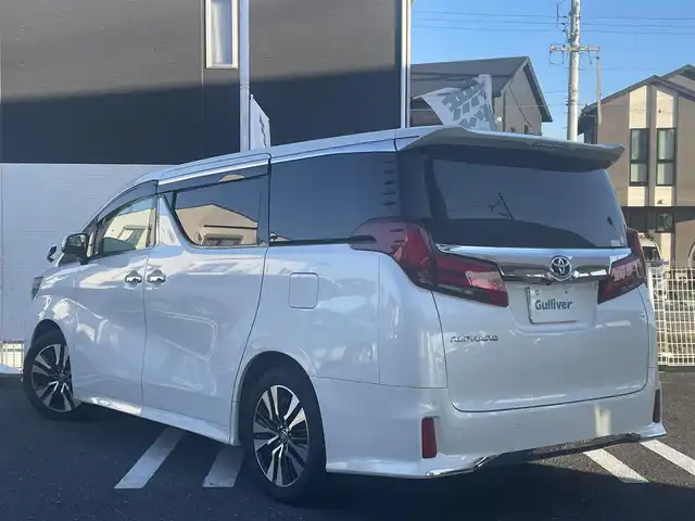 トヨタ アルファード S Cパッケージ 三重県 2020(令2)年 5.2万km ホワイトパールクリスタルシャイン 登録時走行距離　５１３６４ｋｍ/ワンオーナー/禁煙車/純正ナビ/AM/FM/TV/Bluetooth/フルセグTV/ビルトインETC2.0/ドライブレコーダー（前後）/デジタルインナーミラー/盗難防止/パワースライドドア（両）/パワーバックドア/シートメモリー/ステアリングスイッチ/トヨタセーフティセンス/横滑り防止システム/レーダークルコン/レーンキープアシスト/衝突軽減システム/コーナーセンサー/ブレーキホールド/シートヒーター・クーラー/ハンドルヒーター/パワーシート/オットマン/AUTOライト/AUTOエアコン/後席エアコン