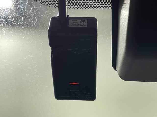 トヨタ プリウス α G ツーリングセレクション 神奈川県 2016(平28)年 6.8万km シルバーM 純正9型SDナビゲーション【NSZT-Y66T】/フルセグ　CD DVD　Bluetooth/バックカメラ/アダブティブクルーズコントロール/プリクラッシュセーフティ/レーンディパーチャーアラート/オートハイビーム/純正ビルトインETC/純正前方ドライブレコーダー/ハーフレザーシート/社外木目調/革コンビステアリング/社外シフトノブ/運転席パワーシート/PWR/ECO/EVモード/プッシュスタート/スマートキー/純正17インチアルミホイール/LEDヘッド/フォグランプ/オートライト