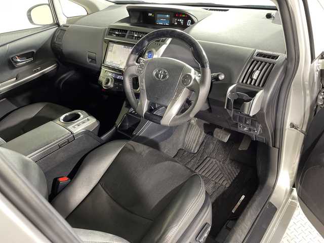 トヨタ プリウス α G ツーリングセレクション 神奈川県 2016(平28)年 6.8万km シルバーM 純正9型SDナビゲーション【NSZT-Y66T】/フルセグ　CD DVD　Bluetooth/バックカメラ/アダブティブクルーズコントロール/プリクラッシュセーフティ/レーンディパーチャーアラート/オートハイビーム/純正ビルトインETC/純正前方ドライブレコーダー/ハーフレザーシート/社外木目調/革コンビステアリング/社外シフトノブ/運転席パワーシート/PWR/ECO/EVモード/プッシュスタート/スマートキー/純正17インチアルミホイール/LEDヘッド/フォグランプ/オートライト