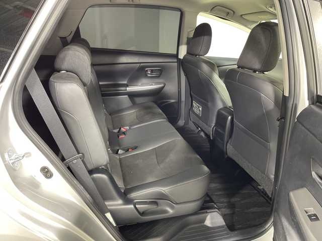 トヨタ プリウス α G ツーリングセレクション 神奈川県 2016(平28)年 6.8万km シルバーM 純正9型SDナビゲーション【NSZT-Y66T】/フルセグ　CD DVD　Bluetooth/バックカメラ/アダブティブクルーズコントロール/プリクラッシュセーフティ/レーンディパーチャーアラート/オートハイビーム/純正ビルトインETC/純正前方ドライブレコーダー/ハーフレザーシート/社外木目調/革コンビステアリング/社外シフトノブ/運転席パワーシート/PWR/ECO/EVモード/プッシュスタート/スマートキー/純正17インチアルミホイール/LEDヘッド/フォグランプ/オートライト