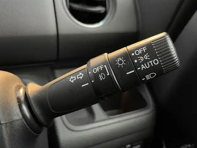 ホンダ Ｎ ＢＯＸ カスタム L ターボ 千葉県 2021(令3)年 5.3万km プラチナホワイトパール ホンダセンシング/・衝突軽減ブレーキ/レーンキープアシスト/・レーダークルーズコントロール/オートハイビーム/・コーナーセンサー(後)/純正8インチナビ(VXU-217NBi)/・フルセグ/BT/DVD/CD/USB/バックカメラ/ステアリングスイッチ/パドルシフト/ETC2.0/両側パワースライドドア/レザーシート/シートヒーター(D/N席)/LEDヘッドライト/オートライト/フォグライト/スマートキー/プッシュスタート/純正フロアマット/純正15インチAW