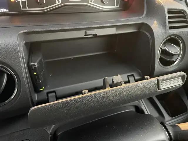 ホンダ Ｎ ＢＯＸ カスタム L ターボ 千葉県 2021(令3)年 5.3万km プラチナホワイトパール ホンダセンシング/・衝突軽減ブレーキ/レーンキープアシスト/・レーダークルーズコントロール/オートハイビーム/・コーナーセンサー(後)/純正8インチナビ(VXU-217NBi)/・フルセグ/BT/DVD/CD/USB/バックカメラ/ステアリングスイッチ/パドルシフト/ETC2.0/両側パワースライドドア/レザーシート/シートヒーター(D/N席)/LEDヘッドライト/オートライト/フォグライト/スマートキー/プッシュスタート/純正フロアマット/純正15インチAW