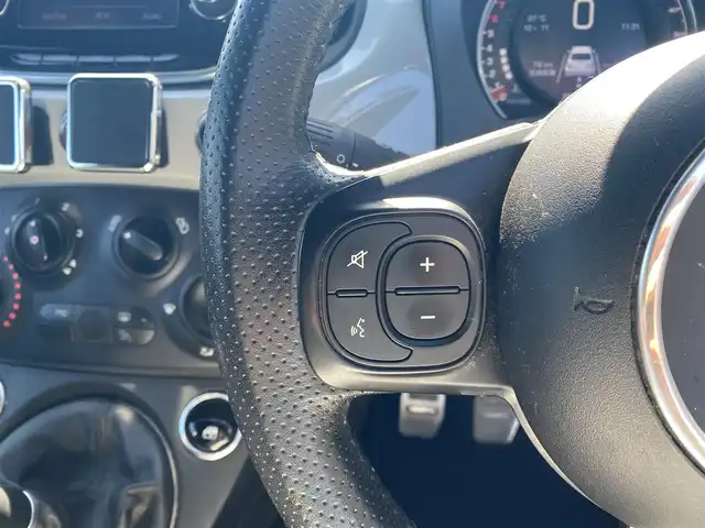 アバルト ５９５ 福岡県 2018(平30)年 6.7万km グレー ・Ｂｌｕｅｔｏｏｔｈ/・ＡＵＸ/・ＵＳＢ/・純正１６ＡＷ/・ＥＴＣ/・５速ＭＴ/・リモコンキー/・ＨＩＤライト/・取扱説明書