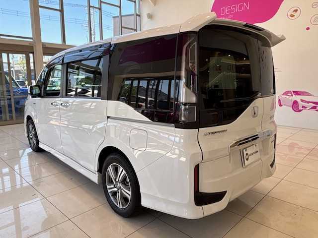 ホンダ ステップワゴン スパーダ ハイブリッド G EX ホンダセンシング 埼玉県 2018(平30)年 9.3万km プラチナホワイトパール ホンダセンシング/純正9インチSDナビ/　　CD/DVD/BT/フルセグ/バックカメラ/レーダークルーズコントロール/両側パワースライドドア/LEDオートライト/ハーフレザーシート/シートヒーター/ドライブレコーダー/スマートキー2本/ビルトインETC
