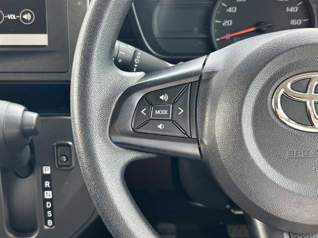 トヨタ ルーミー X S 愛知県 2018(平30)年 6.8万km マゼンタベリーマイカM ワンオーナー/純正オーディオ/アイドリングストップ/ドアバイザー/プッシュスタート/片側パワースライドドア/ETC/衝突軽減ブレーキ/コーナーセンサー/AUX