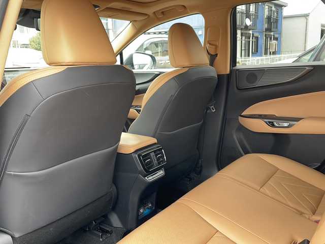 レクサス ＮＸ 250 バージョンL 神奈川県 2022(令4)年 3.3万km ソニッククロム 純正メモリナビ　フルセグTV(USB/APPLECARPLAY)/サンルーフ/プロアクティブドライビングアシスト　/ＢＳＭ/レーダークルーズコントロール/パドルシフト/パーキングサポートブレーキ　/レーンキープアシスト/ヘッドアップディスプレイ/ブラインドスポットモニター/リアクロストラフィックアラート/全方位カメラ/バックカメラ/シートヒーター/エアーシート　/レザーシート/ステアリングヒーター/クリアランスソナー　/ワイヤレス充電　/ＡＣ１００Ｖ/電動リアゲート/ETC2.0