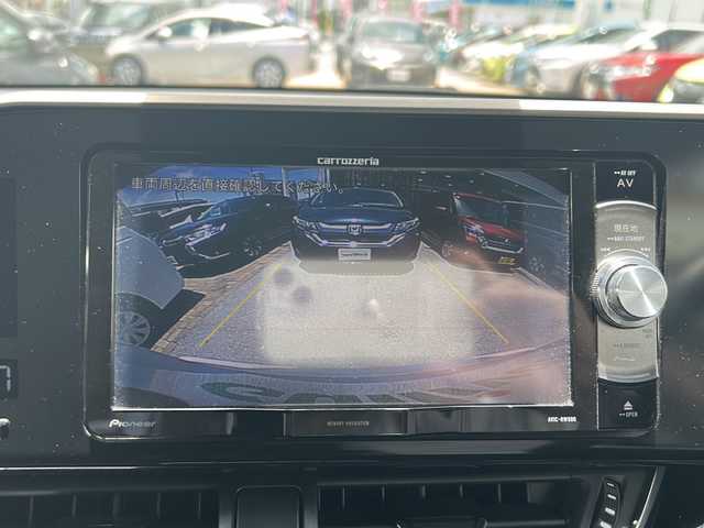 トヨタ Ｃ－ＨＲ G 沖縄県 2019(平31)年 6.7万km ブラック/ホワイトパールクリスタルシャイン 2トーン 社外ナビ・TV・Bluetooth・CD・DVD/バックカメラ/ETC/シートヒーター/オートライト/オートマチックハイビーム/衝突軽減システム/レーンキープアシスト/LEDヘッドライト/革巻きステアリング/電動格納ミラー/電子サイドブレーキ/オートホールド/ステアリングスイッチ/ウィンカードアミラー/純正アルミ