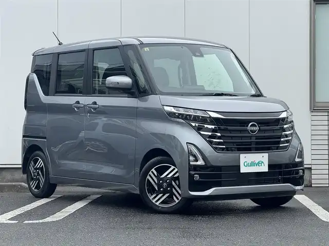 日産 ルークス ハイウェイスター X 三重県 2023(令5)年 1.2万km チタニウムグレーメタリック 純正9インチディスプレイオーディオ(Bluetooth/Apple CarPlay/Android Auto/AM/FM/USB)/インテリジェントアラウンドビューモニター/ETC/先進安全装備(インテリジェントエマージェンシーブレーキ/踏み間違い衝突防止アシスト/インテリジェントLI(車線逸脱防止支援)/LDW(車線逸脱警報)/インテリジェントFCW(前方衝突予測警報)/インテリジェントDA(ふらつき警報)/標識検知)/ハンズフリーパワースライドドア(助手席側)/スライドドアオートクローザー(運転席側)/LEDヘッドランプ/ハイビームアシスト/マニュアルレベライザー/シグネチャーLEDポジションランプ/LEDフロントフォグランプ/電動オート格納ドアミラー/4.2インチアドバンスドドライブアシストディスプレイ/プラズマクラスター付リアシーリングファン/シートアンダーボックス(助手席)/パーソナルテーブル(後席)/USBソケット(助手席シートバック)/ロールサンシェード(リアドア)/インテリジェントキー/プッシュスタート/スペアキー