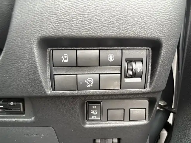 日産 ルークス ハイウェイスター X 三重県 2023(令5)年 1.2万km チタニウムグレーメタリック 純正9インチディスプレイオーディオ(Bluetooth/Apple CarPlay/Android Auto/AM/FM/USB)/インテリジェントアラウンドビューモニター/ETC/先進安全装備(インテリジェントエマージェンシーブレーキ/踏み間違い衝突防止アシスト/インテリジェントLI(車線逸脱防止支援)/LDW(車線逸脱警報)/インテリジェントFCW(前方衝突予測警報)/インテリジェントDA(ふらつき警報)/標識検知)/ハンズフリーパワースライドドア(助手席側)/スライドドアオートクローザー(運転席側)/LEDヘッドランプ/ハイビームアシスト/マニュアルレベライザー/シグネチャーLEDポジションランプ/LEDフロントフォグランプ/電動オート格納ドアミラー/4.2インチアドバンスドドライブアシストディスプレイ/プラズマクラスター付リアシーリングファン/シートアンダーボックス(助手席)/パーソナルテーブル(後席)/USBソケット(助手席シートバック)/ロールサンシェード(リアドア)/インテリジェントキー/プッシュスタート/スペアキー