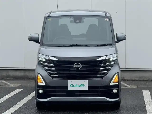 日産 ルークス ハイウェイスター X 三重県 2023(令5)年 1.2万km チタニウムグレーメタリック 純正9インチディスプレイオーディオ(Bluetooth/Apple CarPlay/Android Auto/AM/FM/USB)/インテリジェントアラウンドビューモニター/ETC/先進安全装備(インテリジェントエマージェンシーブレーキ/踏み間違い衝突防止アシスト/インテリジェントLI(車線逸脱防止支援)/LDW(車線逸脱警報)/インテリジェントFCW(前方衝突予測警報)/インテリジェントDA(ふらつき警報)/標識検知)/ハンズフリーパワースライドドア(助手席側)/スライドドアオートクローザー(運転席側)/LEDヘッドランプ/ハイビームアシスト/マニュアルレベライザー/シグネチャーLEDポジションランプ/LEDフロントフォグランプ/電動オート格納ドアミラー/4.2インチアドバンスドドライブアシストディスプレイ/プラズマクラスター付リアシーリングファン/シートアンダーボックス(助手席)/パーソナルテーブル(後席)/USBソケット(助手席シートバック)/ロールサンシェード(リアドア)/インテリジェントキー/プッシュスタート/スペアキー