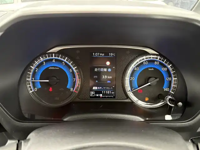 日産 ルークス ハイウェイスター X 三重県 2023(令5)年 1.2万km チタニウムグレーメタリック 純正9インチディスプレイオーディオ(Bluetooth/Apple CarPlay/Android Auto/AM/FM/USB)/インテリジェントアラウンドビューモニター/ETC/先進安全装備(インテリジェントエマージェンシーブレーキ/踏み間違い衝突防止アシスト/インテリジェントLI(車線逸脱防止支援)/LDW(車線逸脱警報)/インテリジェントFCW(前方衝突予測警報)/インテリジェントDA(ふらつき警報)/標識検知)/ハンズフリーパワースライドドア(助手席側)/スライドドアオートクローザー(運転席側)/LEDヘッドランプ/ハイビームアシスト/マニュアルレベライザー/シグネチャーLEDポジションランプ/LEDフロントフォグランプ/電動オート格納ドアミラー/4.2インチアドバンスドドライブアシストディスプレイ/プラズマクラスター付リアシーリングファン/シートアンダーボックス(助手席)/パーソナルテーブル(後席)/USBソケット(助手席シートバック)/ロールサンシェード(リアドア)/インテリジェントキー/プッシュスタート/スペアキー