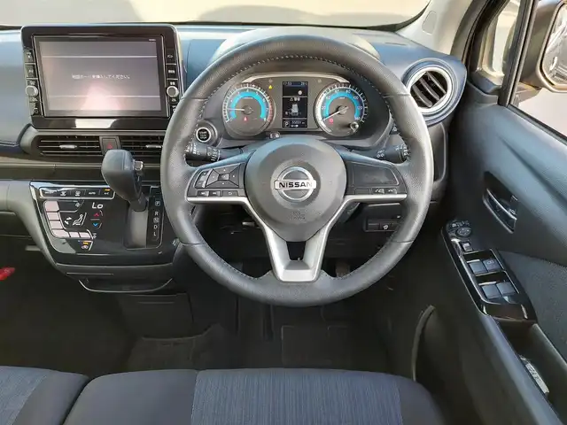 日産 デイズ ハイウェイスターX 東京都 2020(令2)年 5.5万km ブラック 純正ナビ/アラウンドビューモニター/ETC2.0/アイドリングストップ/エマージェンシーブレーキ/スマートキー/純正14インチAW