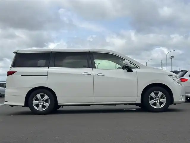 日産 エルグランド 250XG 道北・旭川 2017(平29)年 10.4万km ブリリアントホワイトパール (株)IDOMが運営する【じしゃロン旭川店】の自社ローン専用車両になります。こちらは現金またはオートローンご利用時の価格です。自社ローンご希望の方は別途その旨お申付け下さい/　/・純正ナビ(CD/DVD/BT/SD/フルセグ)/・バックカメラ/・ETC/・ドライブレコーダー/・片側パワースライドドア/・クルーズコントロール/・プッシュスタート/・スマートキー2個/・取扱説明書