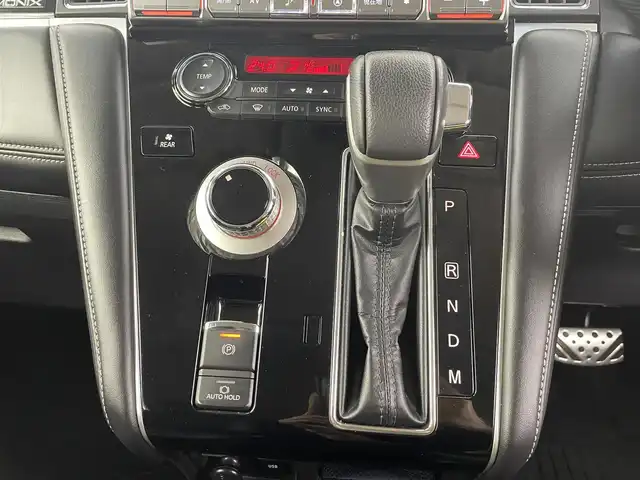三菱 デリカＤ：５ シャモニー 埼玉県 2024(令6)年 0.4万km グラファイトグレーメタリック/ブラックマイカ SAFETY TECHNOLOGY/寒冷地仕様/アルパイン11インチナビ/(CD/DVD/Bluetooth/フルセグ)/両側パワースライドドア/クルーズコントロール/パワーシートD席/純正フロアマット/純正18インチAW/プッシュスタート/スマートキー