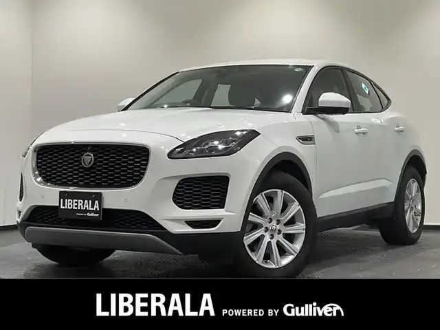 ジャガー Ｅペース S 180PS 新潟県 2018(平30)年 2.6万km ユーロンホワイト TV/FM/AM/Bluetooth/オールサーフェスプログレスコントロール/ジャガードライブコントロール/ダイナミックスタビリティコントール/全周囲カメラ/クルーズコントロール/電動10ウェイフロントシート（シートヒーター付）/VICS対応ナビゲーションプロ/パーキングアシスト/プッシュスタート/アイドリングストップ/ETC2.0/スペアキー１本/電動リアゲート/自動緊急ブレーキ（歩行者検知機能付）/レーンアシスト/盗難防止装置