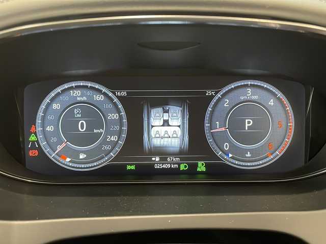 ジャガー Ｅペース S 180PS 新潟県 2018(平30)年 2.6万km ユーロンホワイト TV/FM/AM/Bluetooth/オールサーフェスプログレスコントロール/ジャガードライブコントロール/ダイナミックスタビリティコントール/全周囲カメラ/クルーズコントロール/電動10ウェイフロントシート（シートヒーター付）/VICS対応ナビゲーションプロ/パーキングアシスト/プッシュスタート/アイドリングストップ/ETC2.0/スペアキー１本/電動リアゲート/自動緊急ブレーキ（歩行者検知機能付）/レーンアシスト/盗難防止装置