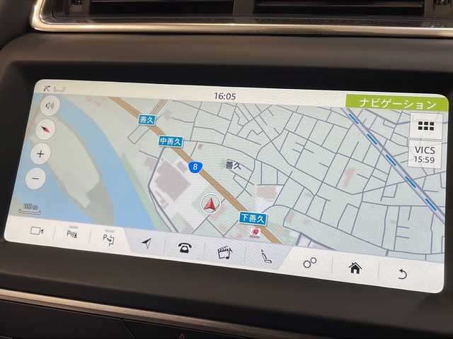 ジャガー Ｅペース S 180PS 新潟県 2018(平30)年 2.6万km ユーロンホワイト TV/FM/AM/Bluetooth/オールサーフェスプログレスコントロール/ジャガードライブコントロール/ダイナミックスタビリティコントール/全周囲カメラ/クルーズコントロール/電動10ウェイフロントシート（シートヒーター付）/VICS対応ナビゲーションプロ/パーキングアシスト/プッシュスタート/アイドリングストップ/ETC2.0/スペアキー１本/電動リアゲート/自動緊急ブレーキ（歩行者検知機能付）/レーンアシスト/盗難防止装置