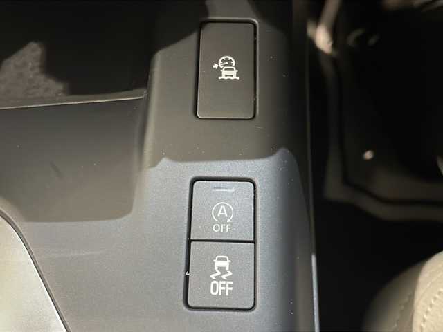 ジャガー Ｅペース S 180PS 新潟県 2018(平30)年 2.6万km ユーロンホワイト TV/FM/AM/Bluetooth/オールサーフェスプログレスコントロール/ジャガードライブコントロール/ダイナミックスタビリティコントール/全周囲カメラ/クルーズコントロール/電動10ウェイフロントシート（シートヒーター付）/VICS対応ナビゲーションプロ/パーキングアシスト/プッシュスタート/アイドリングストップ/ETC2.0/スペアキー１本/電動リアゲート/自動緊急ブレーキ（歩行者検知機能付）/レーンアシスト/盗難防止装置