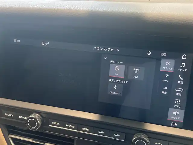 ポルシェ マカン S 熊本県 2021(令3)年 4万km キャララホワイトメタリック ・スマートキー/・プッシュスタート/・パノラマサンルーフ/・Active Safe/・トラフィクジャムアシスト/・パーキングアシスト/・レーンキープアシスト/・レーンチェンジアシスト/・ダイナミックライトシステム/・クルーズコントロール(追従式)/・ベージュ革シート/・前席シートヒーター /・前席シートヒーター /・純正メモリナビ/　【Bluetooth・USB・SD・AppleCarPlay】/・全方位カメラ/・ETC/・バーチャルコクピット/・ドライブレコーダー(前後録画)/・パワーバックドア/・LEDヘッドランプ/・純正マット/・保証書/取説
