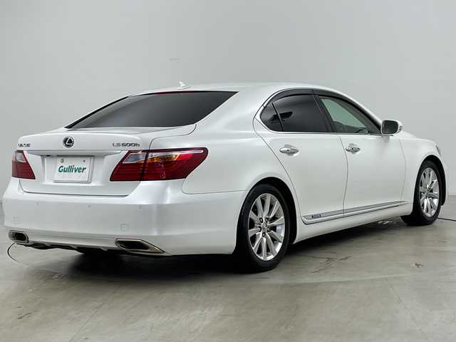レクサス ＬＳ 600h Iパッケージ 道央・札幌 2010(平22)年 9.3万km ホワイトパールクリスタルシャイン ・4WD/・純正ナビ&DVD&CD&BT&USB&AUX&TV/・バックカメラ/・レーダークルーズコントロール/・プリクラッシュセーフティ/・コーナーセンサー/・前席パワーシート/・全席シートヒーター/・前席ベンチレーションシート/・レザーシート/・ステアリングヒーター/・電動パーキングブレーキ/・純正フロアマット/・LEDヘッドライト/・オートライト/・スマートキー
