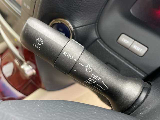 レクサス ＬＳ 600h Iパッケージ 道央・札幌 2010(平22)年 9.3万km ホワイトパールクリスタルシャイン ・4WD/・純正ナビ&DVD&CD&BT&USB&AUX&TV/・バックカメラ/・レーダークルーズコントロール/・プリクラッシュセーフティ/・コーナーセンサー/・前席パワーシート/・全席シートヒーター/・前席ベンチレーションシート/・レザーシート/・ステアリングヒーター/・電動パーキングブレーキ/・純正フロアマット/・LEDヘッドライト/・オートライト/・スマートキー