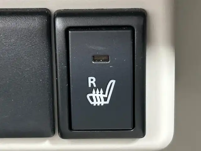 スズキ ラパン L 静岡県 2022(令4)年 5.4万km フォーンベージュM 社外7インチナビ/（CD/SD/Bluetooth/USB/iPod）/ワンセグTV/バックカメラ/ドラレコ/オートライト/コーナーセンサー/ETC/レーンキープアシスト/フルフラットシート/プッシュスタート/スマートキー/純正14SW