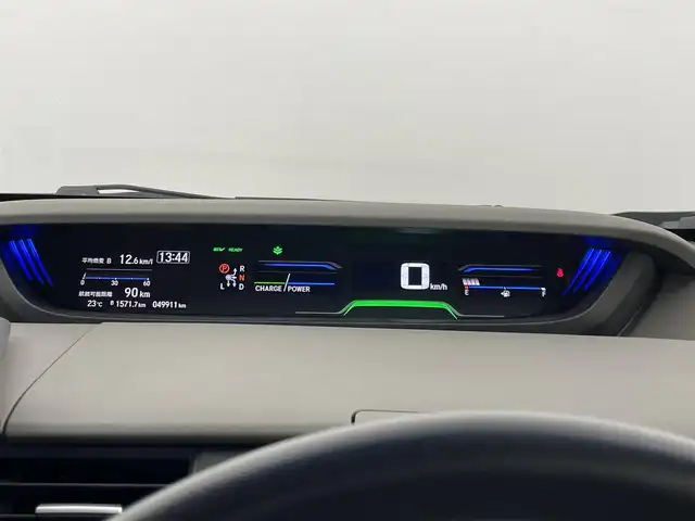 ホンダ フリード ハイブリット G ホンダセンシング 埼玉県 2020(令2)年 5万km シルバーミストグリーンM ホンダセンシング/  ACC（アダプティブクルーズコントロール）/  LKAS（車線維持支援システム）/　衝突軽減ブレーキ（CMBS）/　誤発進抑制機能/　後方誤発進抑制機能/　後方誤発進抑制機能/　歩行者事故低減ステアリング/　路外逸脱抑制機能/　先行車発進お知らせ機能/　標識認識機能/純正9インチナビ（VXM-207VFNi）/　DTV CD DVD BT iPod SD SDREC/両側パワースライドドア/バックカメラ/フリップダウンモニター/前席シートヒーター/後席サンシェード/前方ドライブレコーダー/VSA（ビークルスタビリティアシスト）/ビルトインETC/エンジンスタートボタン/スマートキー/LEDオートライト/純正フロアマット/純正アルミホイール