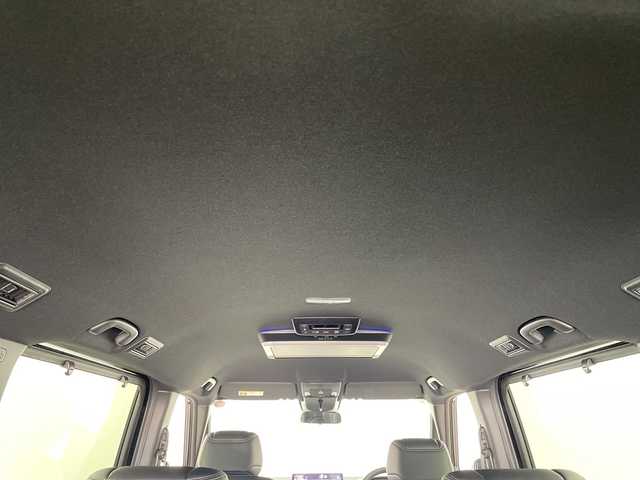 ホンダ ステップワゴン スパーダ eHEV 群馬県 2025(令7)年 0.1千km クリスタルブラックパール 登録済未使用車　純正１５．６型後席モニター　純正１１．４型ナビ　両側電動スライドドア　電動リアゲート　アダプティブクルーズコントロール　レーンキープアシスト　ＢＳＭ　前席シートヒーター　ハーフレザー