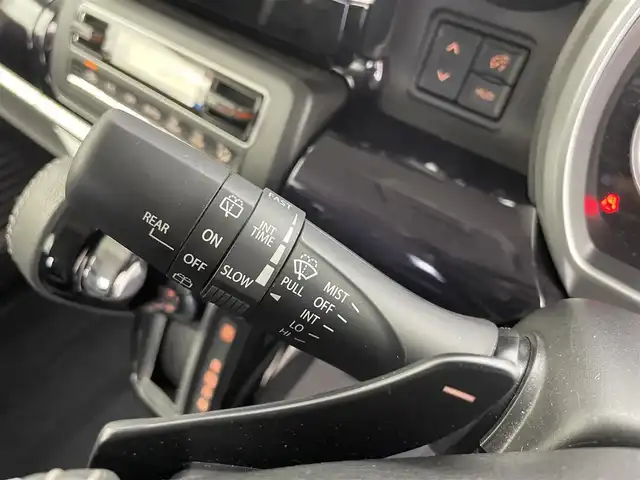 スズキ スペーシア カスタム HYBRID XS ターボ 富山県 2023(令5)年 0.6万km ピュアホワイトパール/ブラック2トーン 純正ナビ（CD DVD BT CarPlay Androidauto smartphoneLink)/フルセグTV/全周囲カメラ/リアコーナーセンサー/ビルトインETC/両側パワースライドドア/ヘッドアップディスプレイ/オートライト/LEDヘッドライト/フォグ/運転席シートヒーター/ACC/衝突軽減ブレーキ/レーンキープ/パドルシフト/スマートキー/プッシュスタート/純正マット・バイザー/スペアキー
