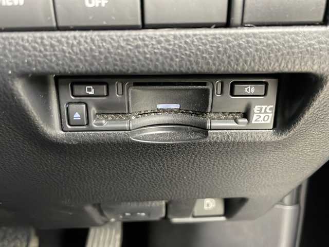 トヨタ ハリアー ハイブリッド Z 埼玉県 2023(令5)年 4.5万km ブラック 純正モデリスタフルエアロ/JBLプレミアムサウンド/純正ナビ/(Bluetooth/USB/AM/FM)/地デジフルセグ/全方位カメラ/ミラー型ドライブレコーダー/ETC2.0/アダプティブクルーズコントロール/オートマチックハイビーム/ヘッドアップディスプレイ/車線逸脱警報/ブラインドスポットモニター/衝突軽減ブレーキ/クリアランスソナー/パワーバックドア/AC100V/電子パーキングシステム/ブレーキホールド/ドライブモードセレクト/ウィンカー・電動格納ミラー/フロントフォグランプ/純正フロアマット/純正ドアバイザー/純正19インチアルミホイール