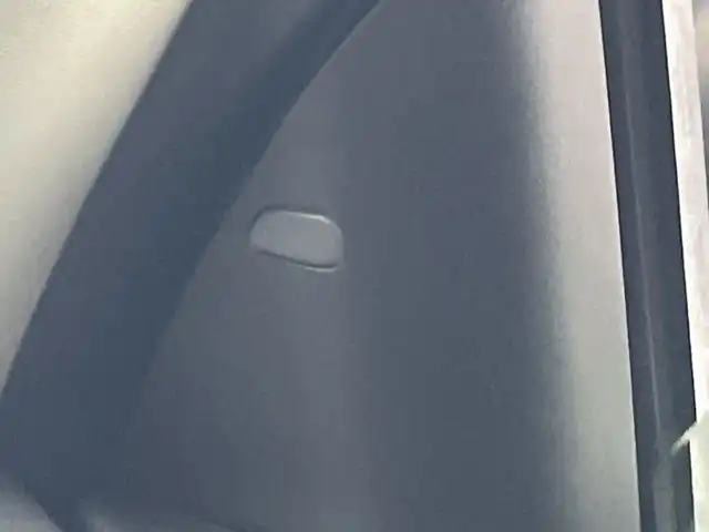 日産 エクストレイル 20Xt エマージェンシーブレーキ 群馬県 2016(平28)年 5.3万km ダイヤモンドブラック 純正ナビ　フルセグＴＶ　全周囲カメラ　電動リアゲート　ダウンヒルアシストコントロール　レザーシート　シートヒーター　エアーシート　ステアリングスイッチ　クルーズコントロール　ビルトインＥＴＣ　禁煙車