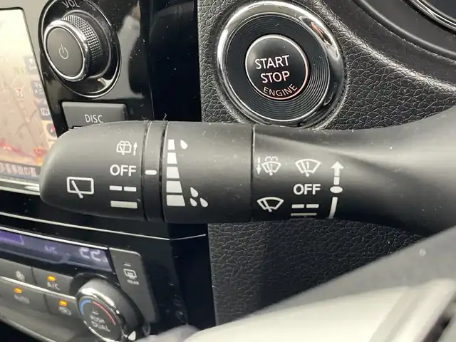 日産 エクストレイル 20Xt エマージェンシーブレーキ 群馬県 2016(平28)年 5.3万km ダイヤモンドブラック 純正ナビ　フルセグＴＶ　全周囲カメラ　電動リアゲート　ダウンヒルアシストコントロール　レザーシート　シートヒーター　エアーシート　ステアリングスイッチ　クルーズコントロール　ビルトインＥＴＣ　禁煙車