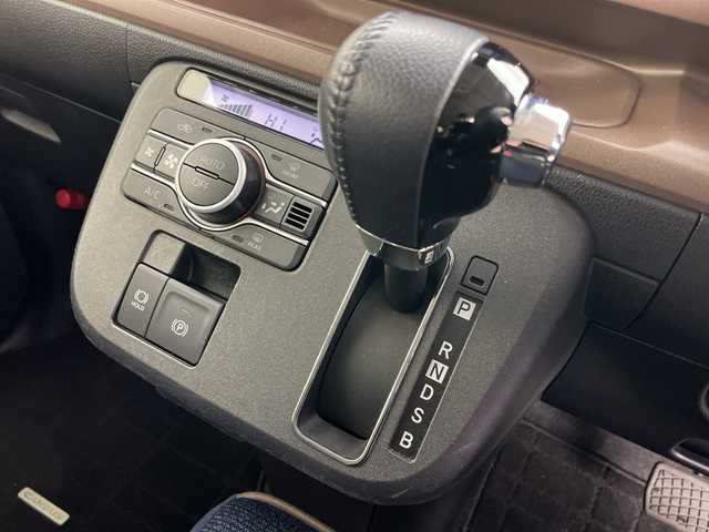 ダイハツ ムーヴ キャンバス セオリー G 道央・札幌 2022(令4)年 1.6万km サンドベージュメタリック ・4WD/・純正ナビ（TV＆CD＆DVD＆BT）/・バックカメラ/・寒冷地仕様/・スマートアシスト/・レーンキープアシスト/・横滑り防止/・エコアイドル/・ドアミラーヒーター/・前席シートヒーター/・オートライト/・オートマチックハイビーム/・LEDヘッドライト/・スマートキー/・スペアキー/・純正エンジンスターター